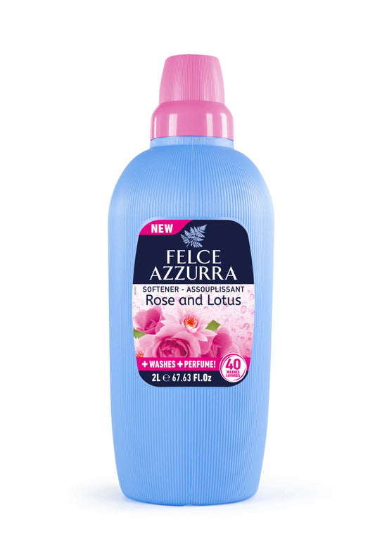 Image d'une bouteille d'assouplissant a la rose et lotus Felce azzura.